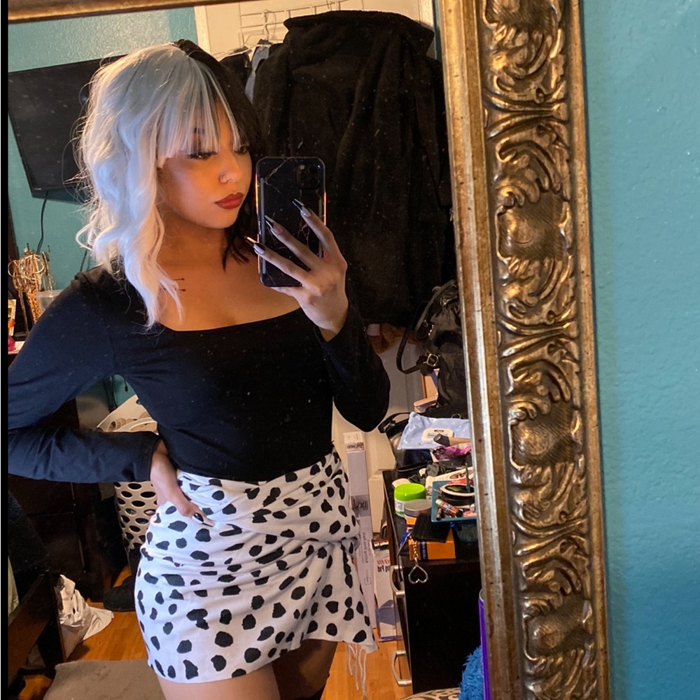 Black & white wig